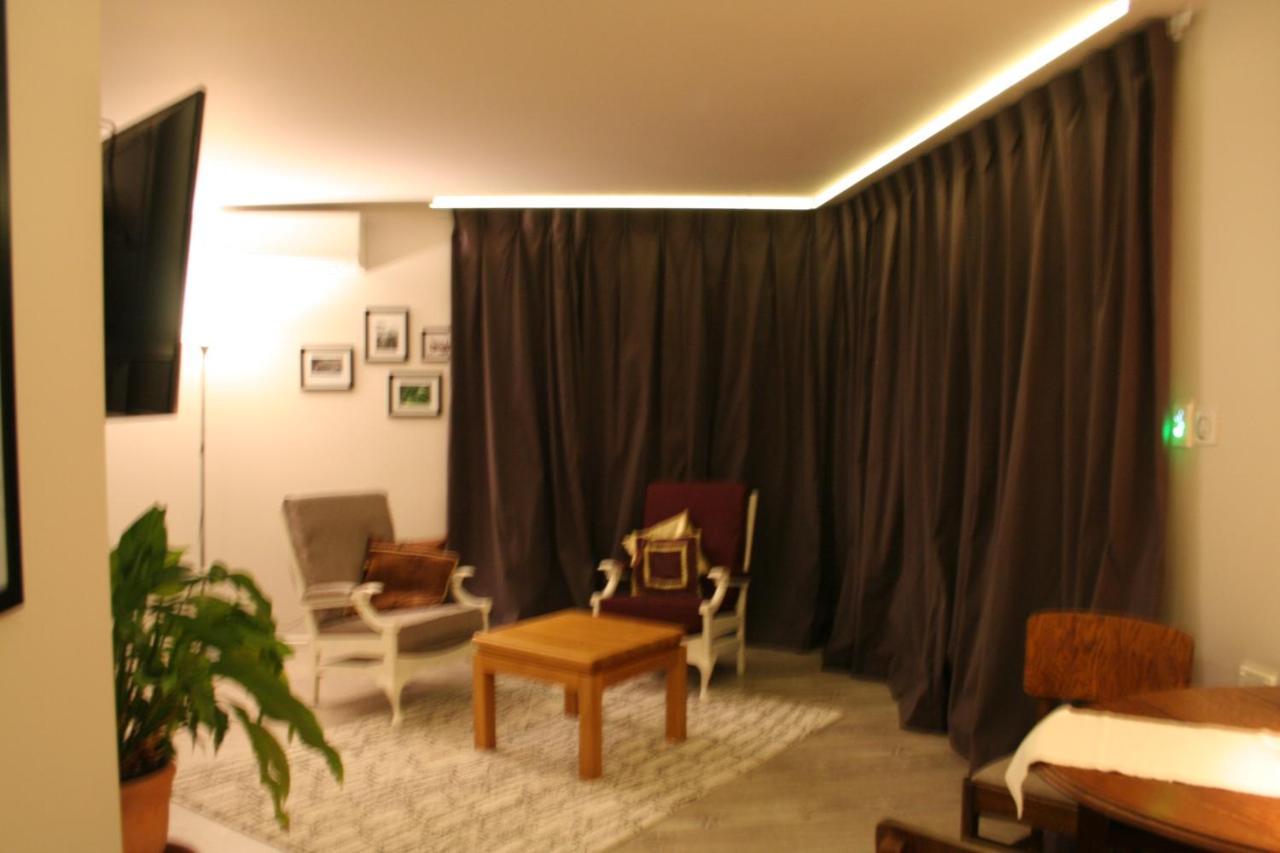 Ahava Bed & Breakfast Waimate Bagian luar foto