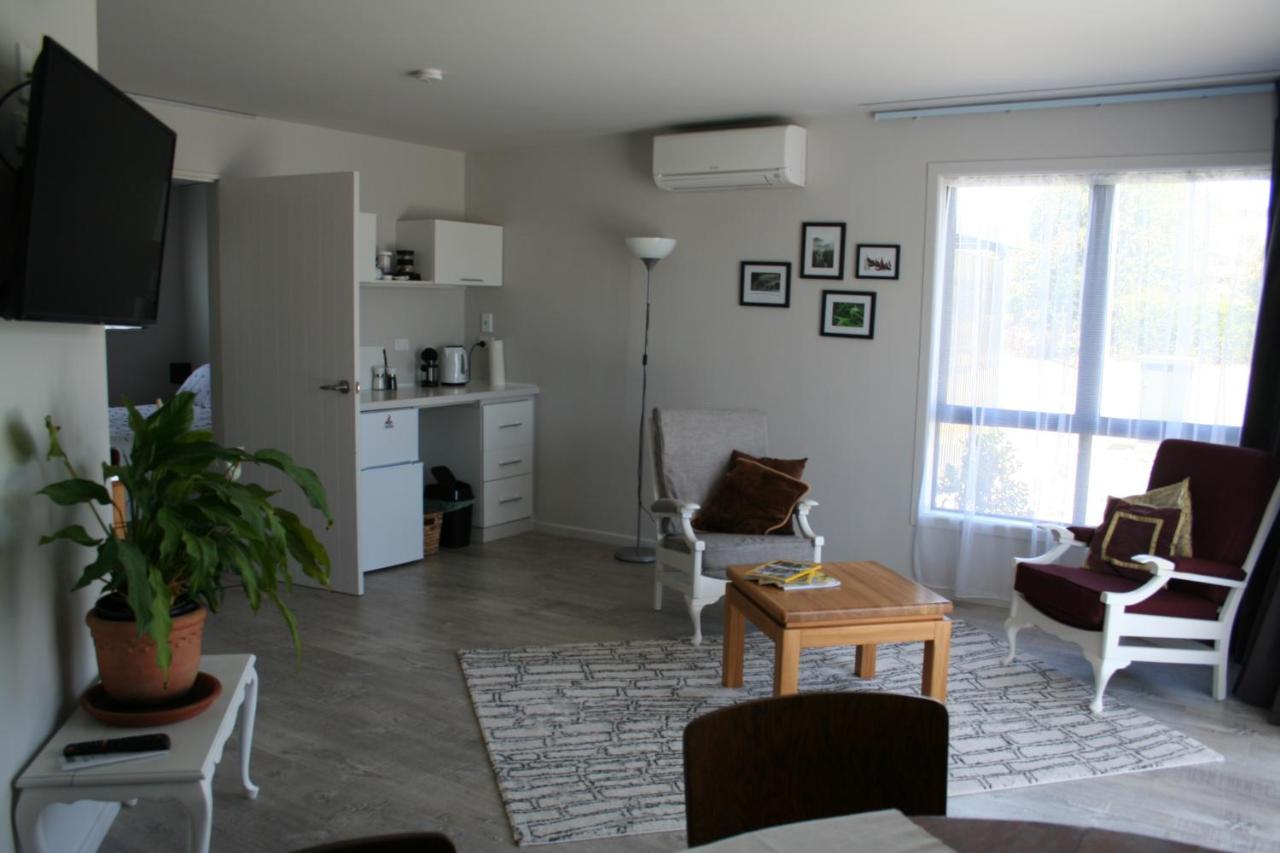 Ahava Bed & Breakfast Waimate Bagian luar foto